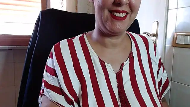 Foxlady2271 online show from May 27, 8:55 am