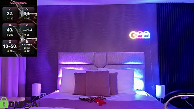 Cristal  adams online show from October 18, 12:52 pm