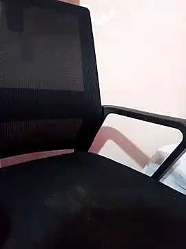 onisha online show from March 13, 11:00 am