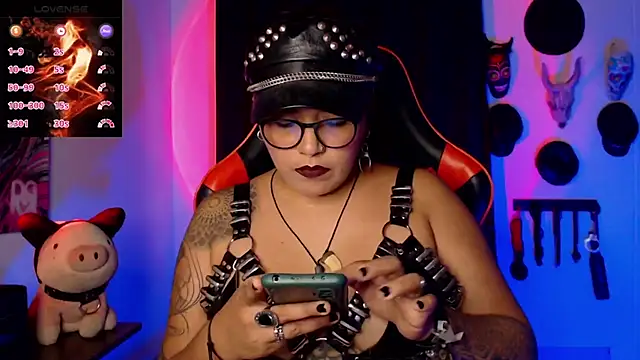 Snapshot of LilithSharon chatting on September 27, 5:20 pm LilithSharon online show from September 27, 5:20 pm