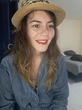Snapshot of Hanny_24 chatting on September 28, 2:51 am Hanny 24 online show from September 28, 2:51 am