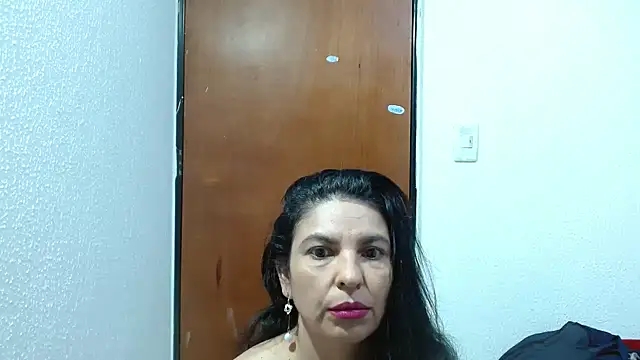 anybellucci43 online show from January 11, 4:06 am