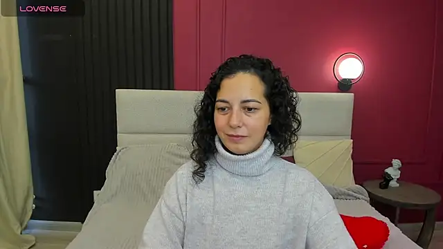 Snapshot of Linda_Insatiable chatting on September 25, 1:37 am Linda Insatiable online show from September 25, 1:37 am