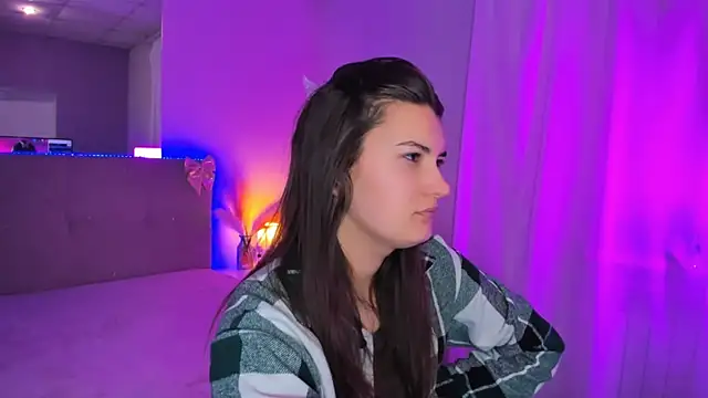 Laura Leee online show from April 8, 4:58 am