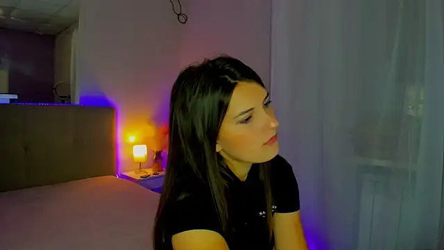 Snapshot of Laura_Leee chatting on September 15, 5:49 am Laura Leee online show from September 15, 5:49 am