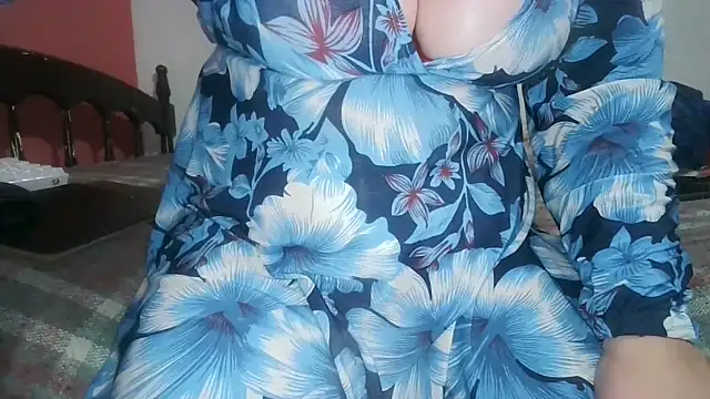 Elizabeth68 online show from November 9, 10:05 pm