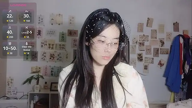 Snapshot of alisa-520 chatting on October 16, 1:14 pm alisa-520 online show from October 16, 1:14 pm