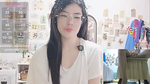 Snapshot of alisa-520 chatting on September 24, 6:23 am alisa-520 online show from September 24, 6:23 am