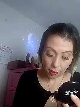 alixia81 online show from October 9, 10:47 pm