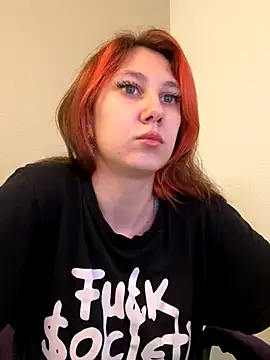 ChloesTem online show from September 12, 1:51 pm