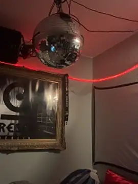 pillepallex84x online show from December 18, 1:21 am