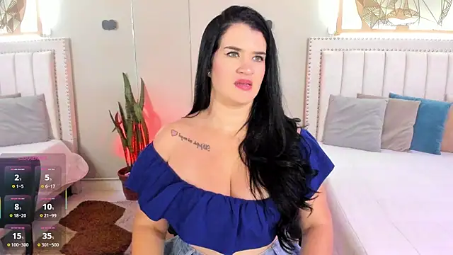 LenaRuiz  online show from November 7, 12:11 pm