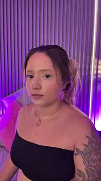 MiaPetit  online show from March 10, 7:40 pm