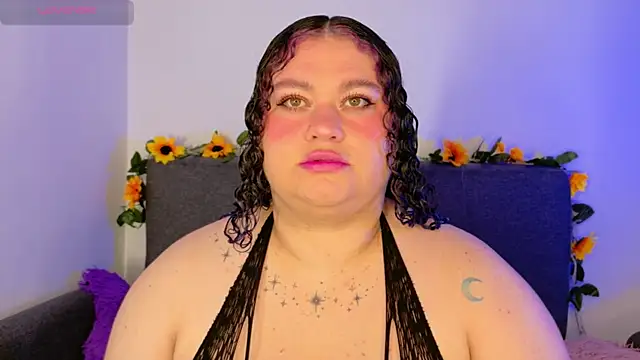 lunitaa0 online show from March 13, 4:03 am