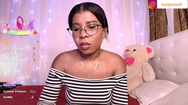 ivonjoness online show from March 25, 3:56 am