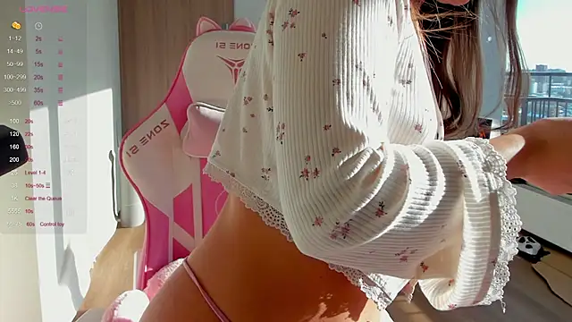 aesthetics  tease online show from October 13, 3:20 am