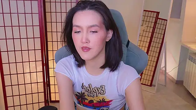 CarrieAmber online show from April 25, 1:52 pm