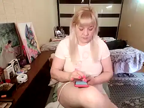 Lia Laguna77 online show from April 2, 2:36 pm