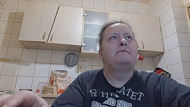 melissaBlessing online show from April 4, 2:43 am