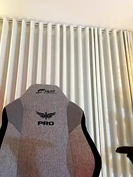 carolynnetrujillo online show from December 5, 3:17 am