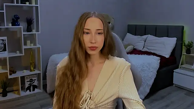 AlexaHarmon online show from November 26, 6:36 am