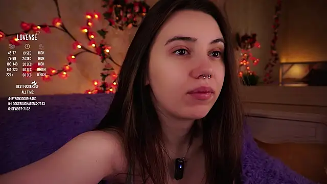 GillianDowdey online show from November 18, 2:34 am