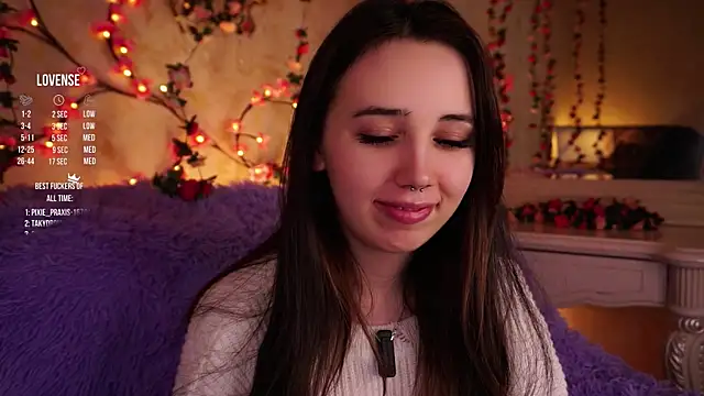 GillianDowdey online show from December 18, 3:00 am