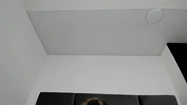 Snapshot of Lizz_Luna chatting on October 1, 2:22 pm Lizz Luna online show from October 1, 2:22 pm