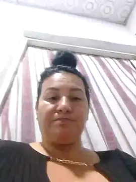 Snapshot of lupita_2023 chatting on October 14, 11:40 pm lupita 2023 online show from October 14, 11:40 pm