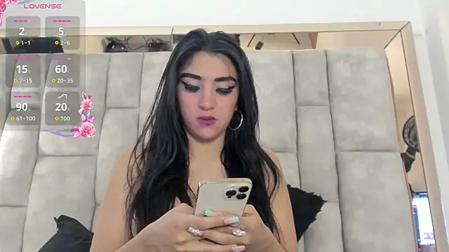 Snapshot of Oliviaa_Evans chatting on September 16, 2:14 pm Oliviaa Evans online show from September 16, 2:14 pm
