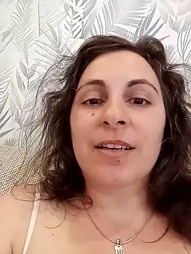 ShelaDiass online show from May 2, 6:28 am
