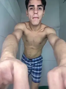 Alex and Fabian online show from February 22, 5:08 am