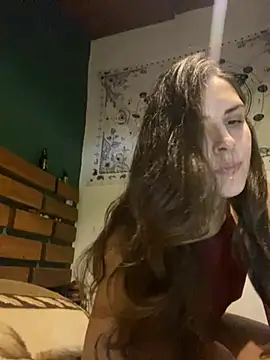 isadelasestrellas online show from April 14, 12:05 pm