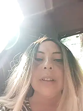 madelaine- online show from January 9, 7:29 pm