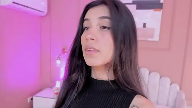 zia cooper online show from February 18, 6:40 pm