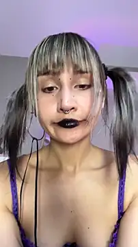 bigbabykiki online show from June 8, 7:36 pm