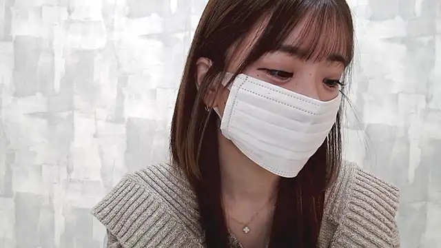 LOVE MOMO LOVE online show from October 7, 11:14 am