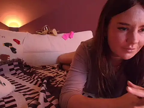 Snapshot of Nina24 chatting on September 13, 7:11 pm Nina24 online show from September 13, 7:11 pm
