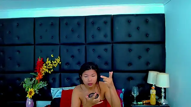 Isalombardi online show from May 23, 2:43 am