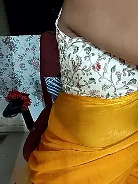 kaamuk shweta online show from July 1, 11:59 pm
