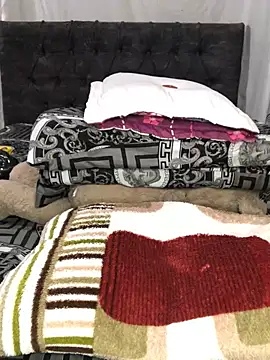 aisha-sajady online show from January 10, 9:41 pm