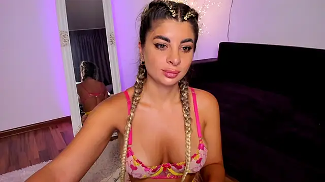 Queenofyouredreams online show from July 19, 12:35 am