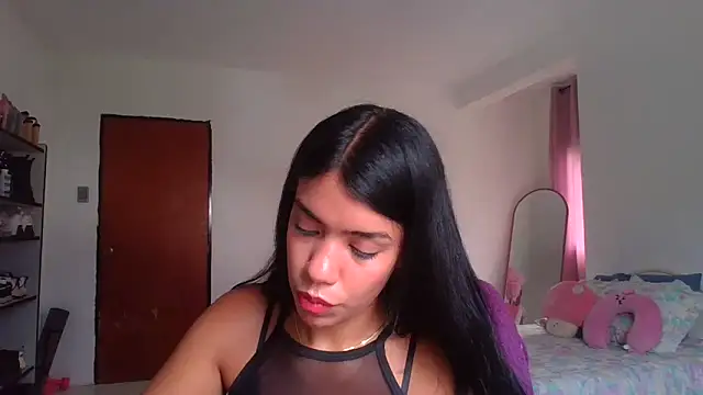 Snapshot of -Naomyy- chatting on September 19, 7:46 pm -Naomyy- online show from September 19, 7:46 pm