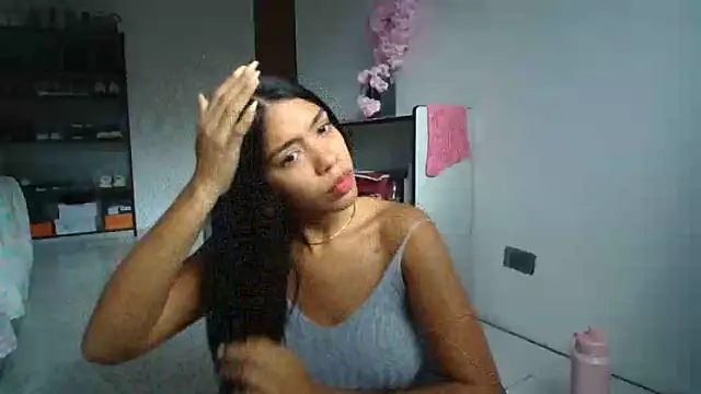 Snapshot of -Naomyy- chatting on September 29, 8:14 pm -Naomyy- online show from September 29, 8:14 pm