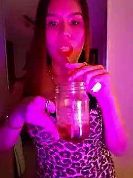 MySecrets01 online show from May 25, 1:04 am