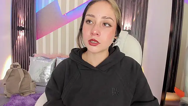 emily layton online show from October 27, 2:34 pm