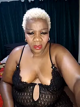 dirasweetlipsxx online show from June 13, 4:26 pm