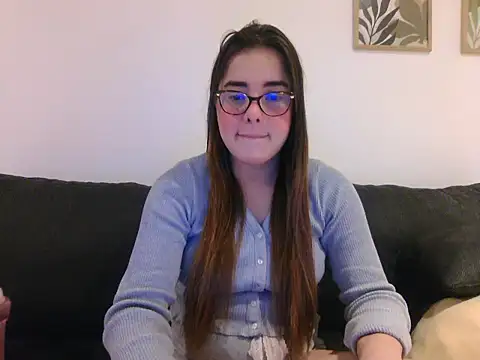 maliamiller online show from July 19, 8:55 pm