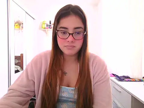 maliamiller online show from June 11, 1:30 pm
