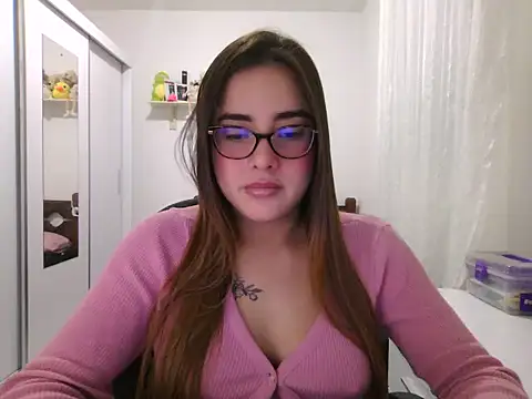 maliamiller online show from July 14, 2:05 am